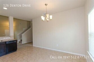 126 Denton Dr in Hutto, TX - Building Photo - Building Photo