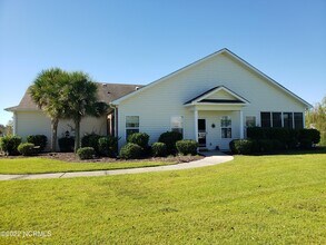 1001 Coleto Creek Ln in Calabash, NC - Building Photo - Building Photo