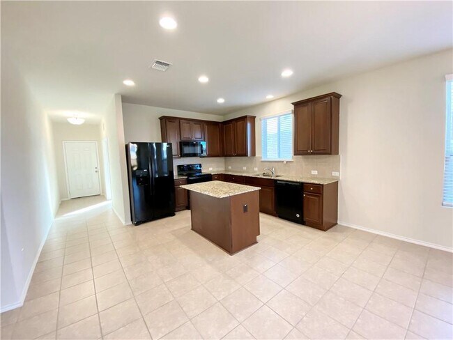 5216 Cressler Ln in Jarrell, TX - Building Photo - Building Photo