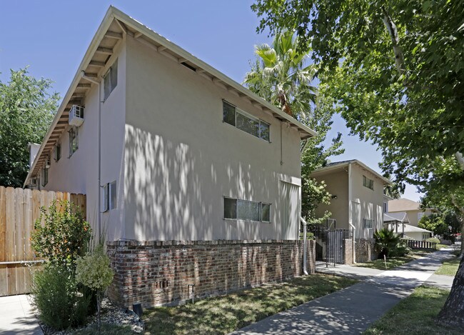 Parkside Apartments in Sacramento, CA - Foto de edificio - Building Photo