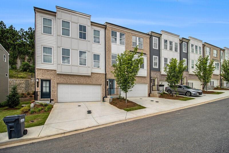 387 Skylar Way SE in Atlanta, GA - Building Photo