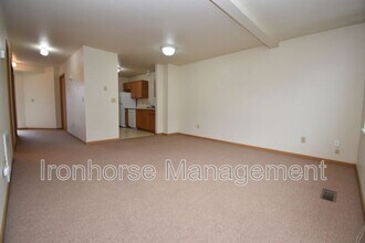 2471 Wheeler Dr in Bozeman, MT - Foto de edificio - Building Photo