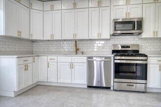 71 Lenox Ave in Congers, NY - Building Photo - Building Photo