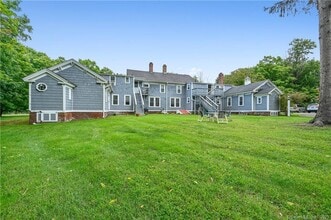 752 Main St in Somers, CT - Building Photo - Building Photo