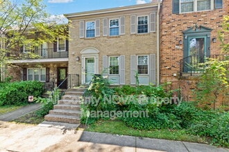 6410 Seven Oaks Ct in Falls Church, VA - Building Photo - Building Photo