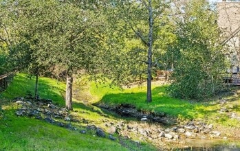 1500 Voorhees Cir in St Helena, CA - Building Photo - Building Photo