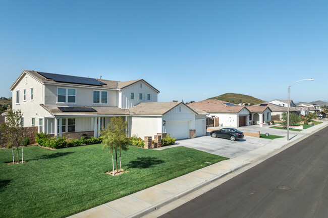 Kooden Rd in Winchester, CA - Building Photo - Building Photo