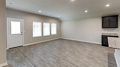 4221 Moonlight Rd in Mustang, OK - Building Photo - Building Photo
