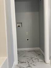 374 River St, Unit # 2 in Haverhill, MA - Foto de edificio - Building Photo