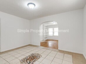 2413 NW 12th St in Oklahoma City, OK - Building Photo - Building Photo