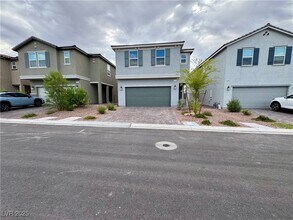 6675 Ellery St in Las Vegas, NV - Building Photo - Building Photo