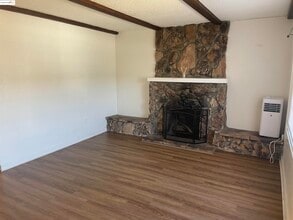 1260 Mesa St in Concord, CA - Building Photo - Building Photo