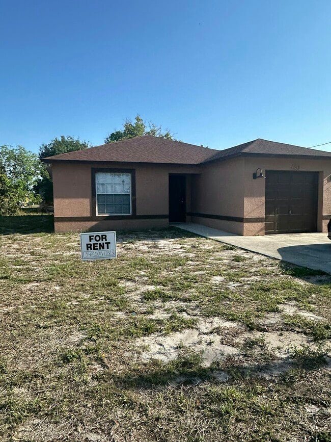 2988 Lincoln Blvd in Ft. Myers, FL - Building Photo - Building Photo