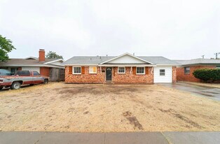 4939 47th St, Unit D in Lubbock, TX - Building Photo