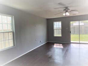 7231 Enchanted Creek Dr in Cypress, TX - Building Photo - Building Photo