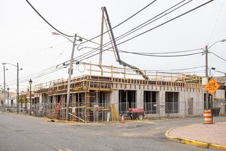Baypoint in Keansburg, NJ - Building Photo - Building Photo