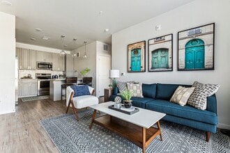 Vida at Fitzsimons in Aurora, CO - Foto de edificio - Building Photo