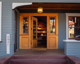 2631 Kenwood Ave in Los Angeles, CA - Foto de edificio - Building Photo