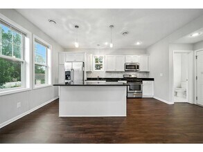 600 W 32nd St in Minneapolis, MN - Building Photo - Building Photo