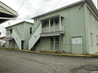 15-17 E Burd St in Shippensburg, PA - Foto de edificio - Building Photo