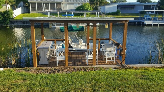 property at 2044 SE 34th Ln