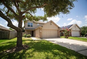 9519 Deep Valley Dr in Houston, TX - Building Photo