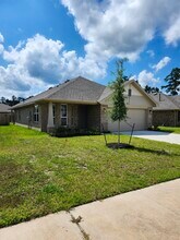 20068 Swinley Forest Dr in Cleveland, TX - Building Photo - Building Photo