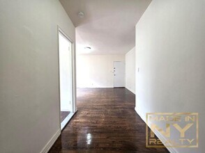36-21 213th St in Queens, NY - Building Photo - Building Photo