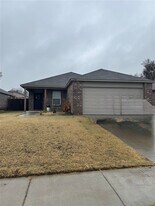 1718 N Carnley St in Stillwater, OK - Building Photo