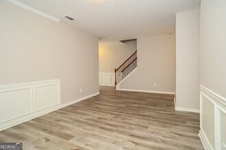 307 Hidden Creek Ln in Canton, GA - Building Photo - Building Photo