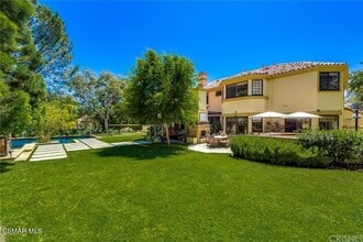 5248 Newcastle Ln in Calabasas, CA - Building Photo - Building Photo