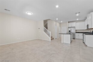 6243 Milford Sound St in Las Vegas, NV - Building Photo