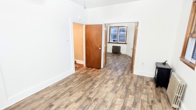 23 Avenue C, Unit 2nd floor