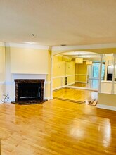 247 Cobblestone Trl, Unit 247 in Avondale Estates, GA - Foto de edificio - Building Photo