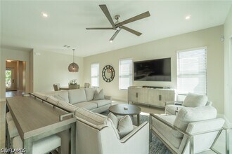 822 105th Ave N in Naples, FL - Building Photo - Building Photo