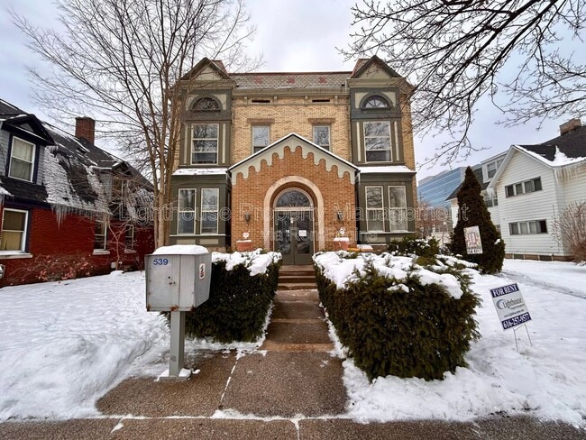 317 Prospect Ave NE in Grand Rapids, MI - Building Photo - Building Photo