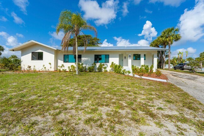 4003 S Indian River Dr