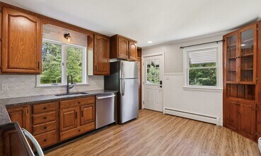 45 Emery St, Unit 45 in Westbrook, ME - Building Photo - Building Photo