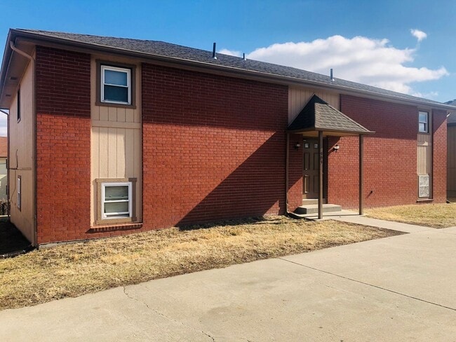 property at 903 Windwood Dr