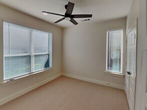 2822 Addison Park Ln in Fort Worth, TX - Building Photo - Building Photo