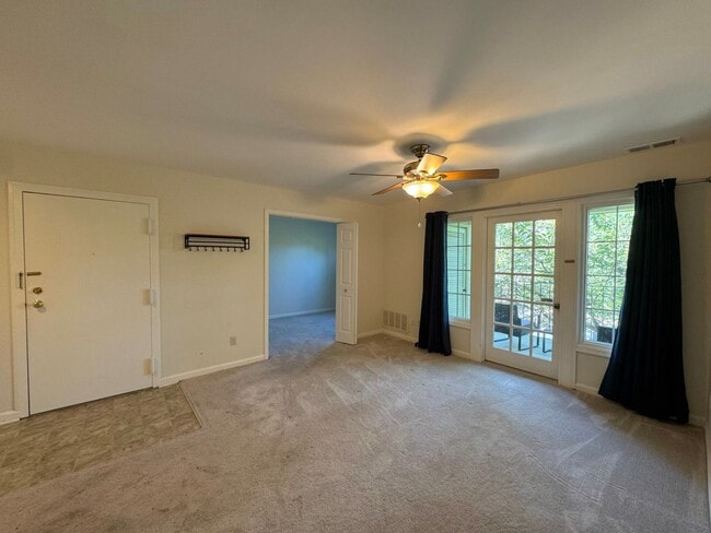 5819 Rexford Dr in West Springfield, VA - Building Photo - Building Photo