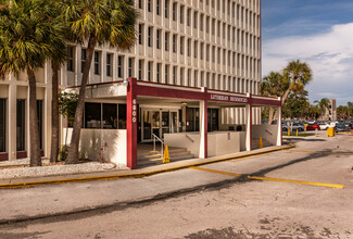 Lutheran Residences of South Pasadena in St. Petersburg, FL - Building Photo - Building Photo