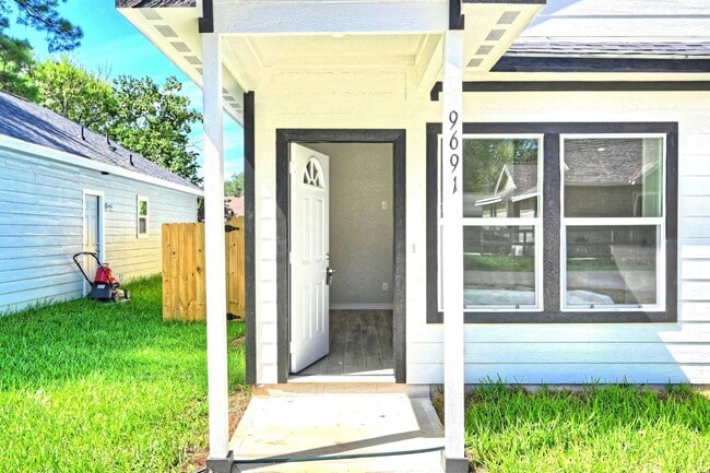9812 Arbor Oak in Willis, TX - Building Photo - Building Photo