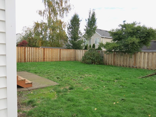 14942 SE Paddington Rd in Clackamas, OR - Building Photo - Building Photo