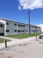 Sunrise View Apartments in Warren, MN - Building Photo