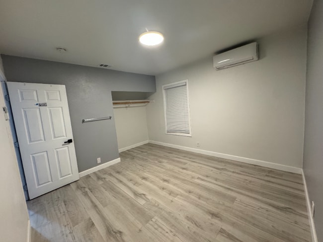 1313 W 4th St in Santa Ana, CA - Building Photo - Building Photo