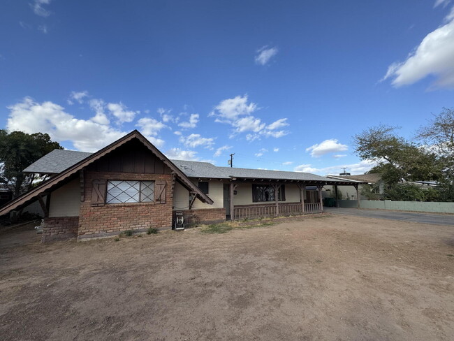 1022 E 7th Dr in Mesa, AZ - Building Photo - Building Photo