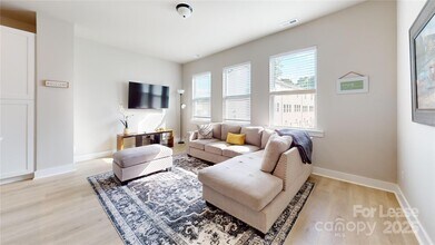 5020 Central Ave in Charlotte, NC - Building Photo - Building Photo