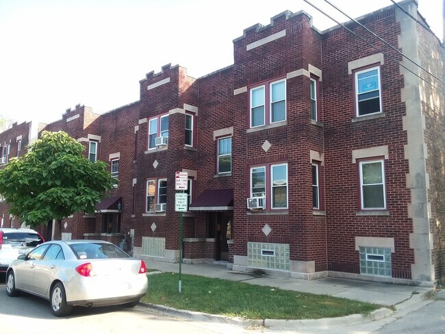property at 809 Lexington St