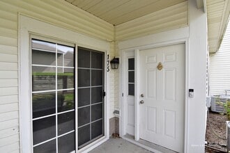 175 Braxton Ln in Aurora, IL - Building Photo - Building Photo